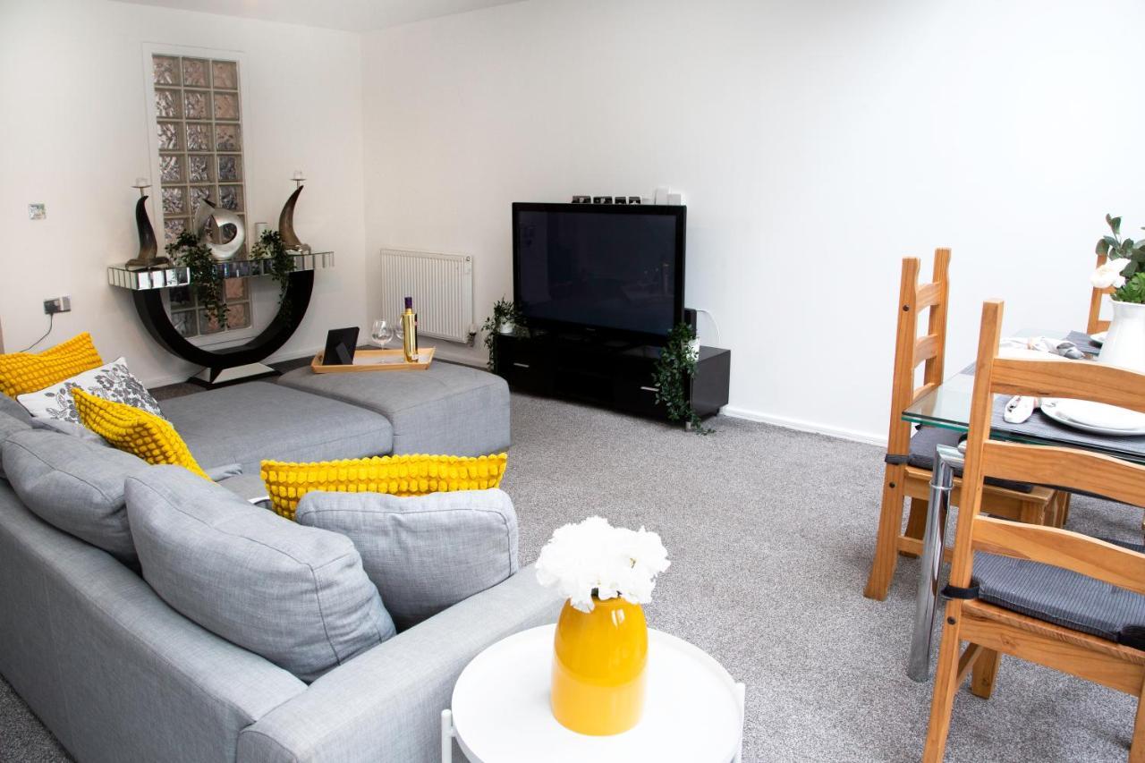 Cozy Townhouse In The Heart Of Greater Manchester Villa Eksteriør bilde
